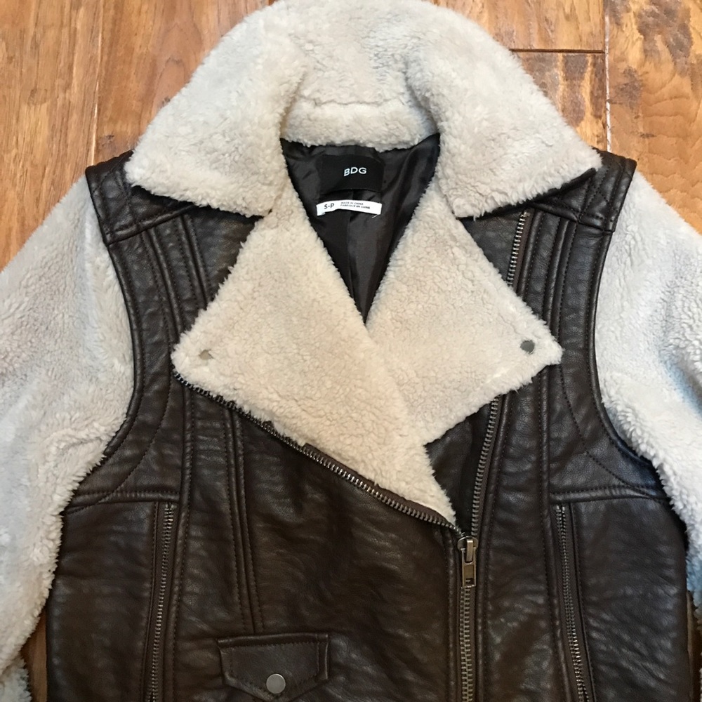 BDG Vegan Leather & Sherpa Aviator Jacket - Picture 2 of 3